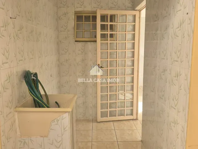Casa com 200m² 2 quartos e 1 banheiro, à venda, no bairro Jardim Wanel Ville IV em Sorocaba