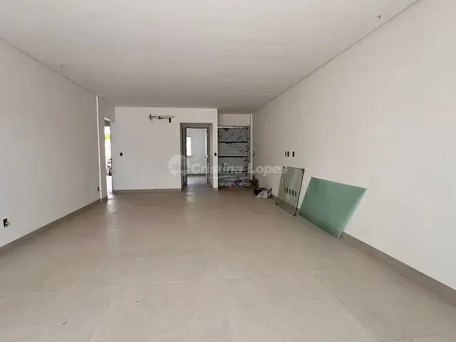 Casa 4 quartos e 6 banheiros, à venda, no bairro Uruguai em Teresina