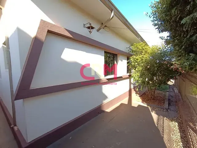 Casa com 263m² 3 quartos e 1 banheiro, à venda, no bairro Centro em Taquaritinga
