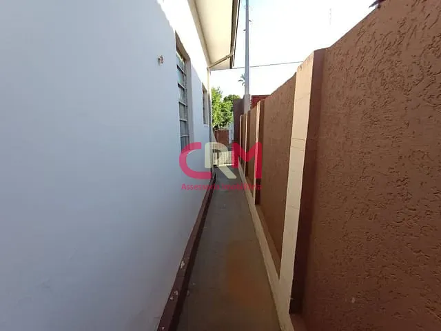 Casa com 263m² 3 quartos e 1 banheiro, à venda, no bairro Centro em Taquaritinga