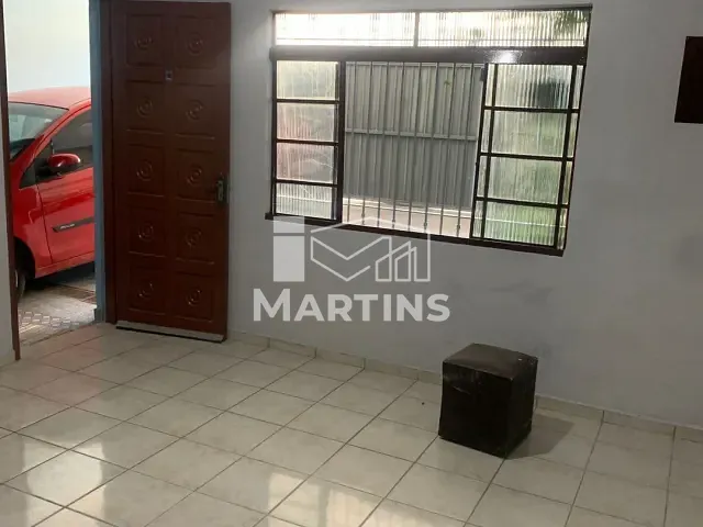 Casa 2 quartos e 1 banheiro, para alugar, no bairro Jardim Macedônia em São Paulo