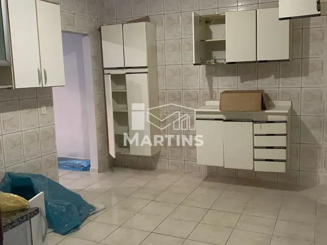Casa 2 quartos e 1 banheiro, para alugar, no bairro Jardim Macedônia em São Paulo