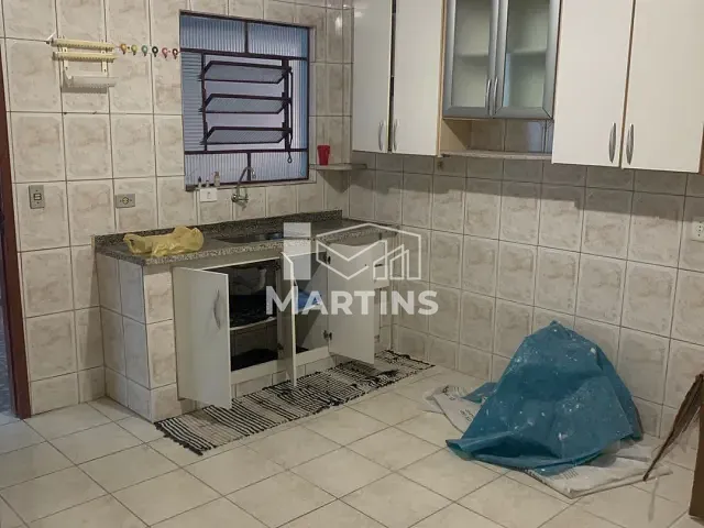 Casa 2 quartos e 1 banheiro, para alugar, no bairro Jardim Macedônia em São Paulo
