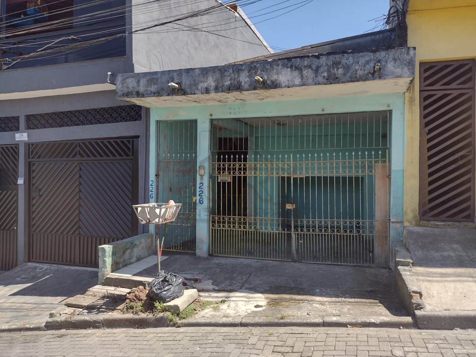 Casa à venda com 1 quarto, 125m² - Foto 1