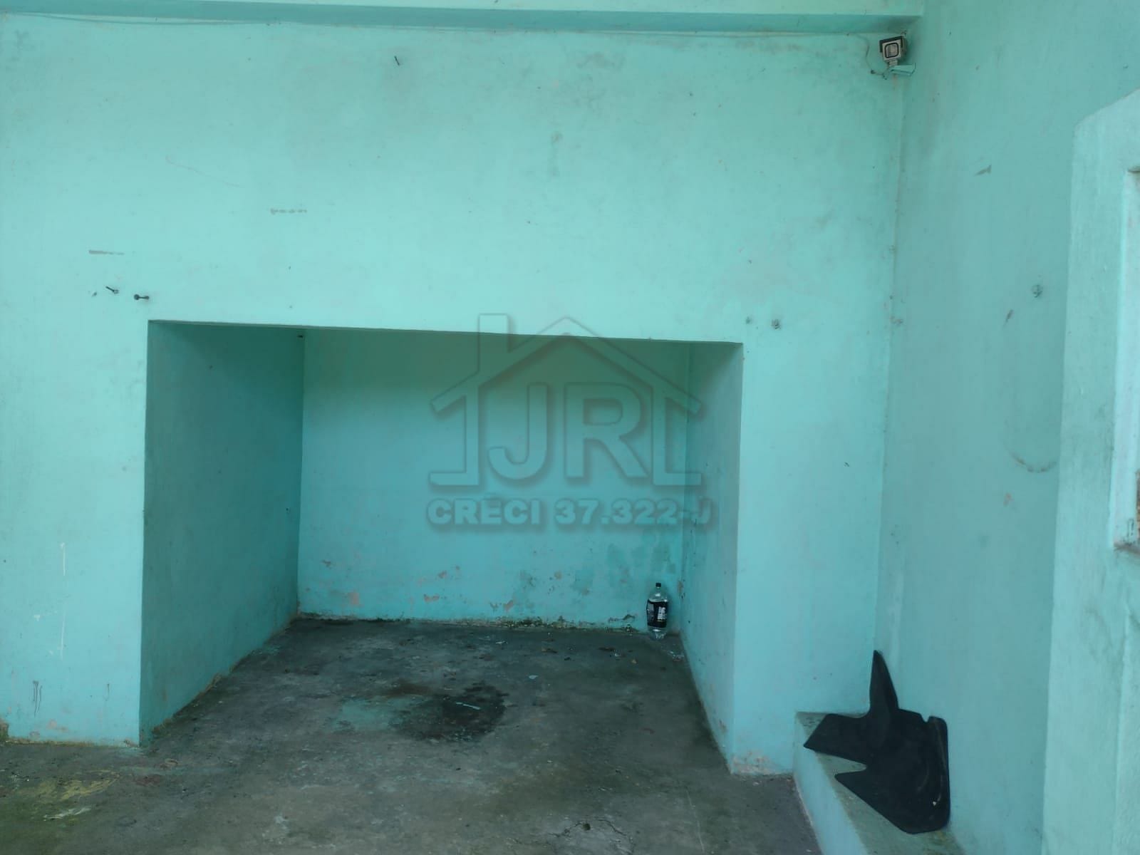 Casa à venda com 1 quarto, 125m² - Foto 2