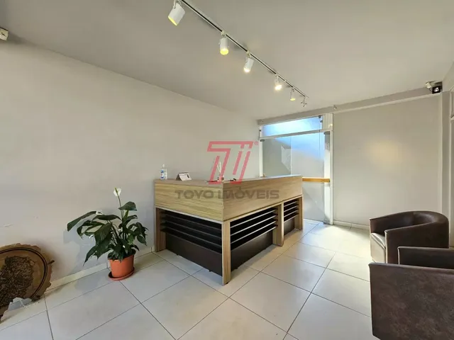 Prédio com 350m², à venda, no bairro Vila Izabel em Curitiba