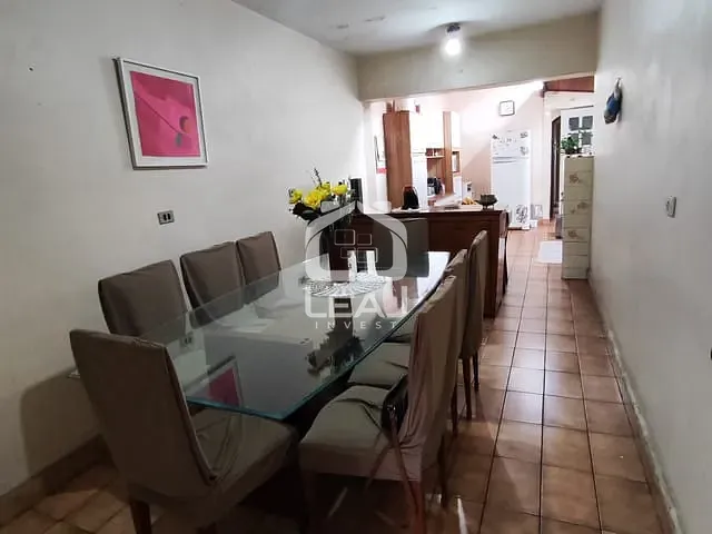 Casa com 200m² 3 quartos e 2 banheiros, à venda, no bairro Chácara Agrindus em Taboão da Serra