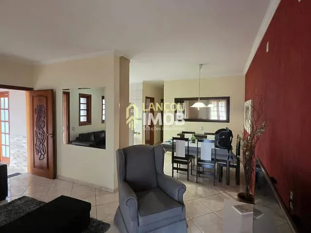 Casa com 150m² 2 quartos e 2 banheiros, à venda, no bairro Parque Cidade Jardim II em Jundiaí