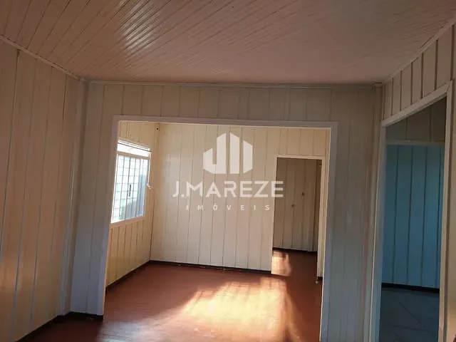 Casa com 359m² 3 quartos e 2 banheiros, à venda, no bairro Vila Country Club em Apucarana