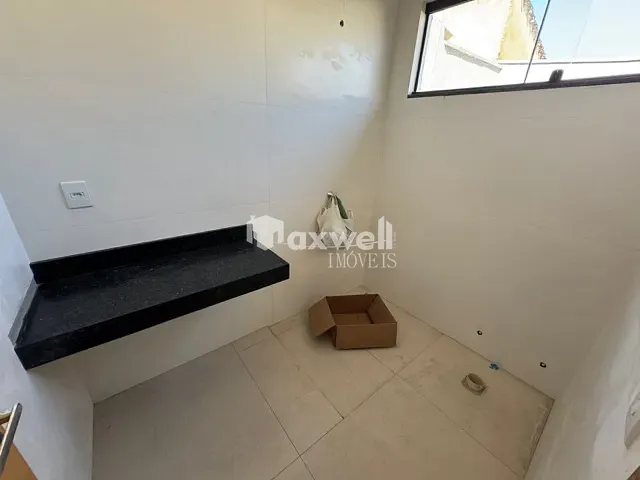 Casa com 300m² 3 quartos e 4 banheiros, à venda, no bairro Jardim Buriti Sereno em Aparecida de Goiânia