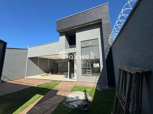 Casa com 300m² 3 quartos e 4 banheiros, à venda, no bairro Jardim Buriti Sereno em Aparecida de Goiânia