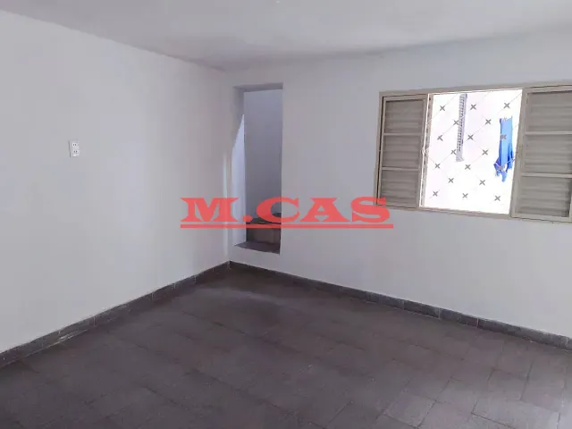 Casa com 40m² 1 quarto e 1 banheiro, para alugar, no bairro Vila Regente Feijó em São Paulo