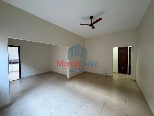 Casa 3 quartos e 2 banheiros, à venda, no bairro Centro  em Ituverava