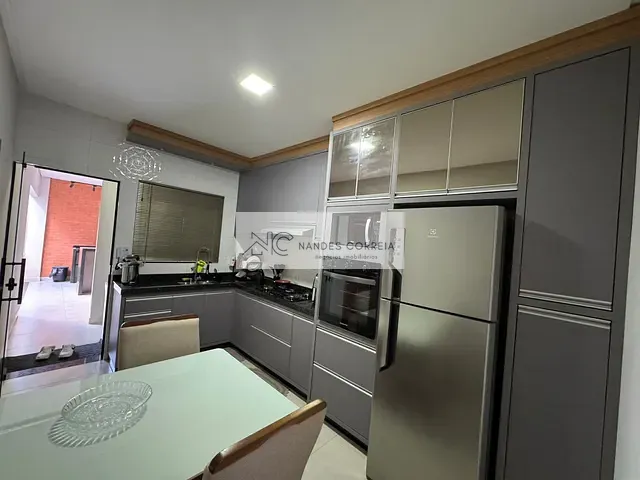 Casa 3 quartos e 2 banheiros, à venda, no bairro Jardim Paraíso em Arapongas