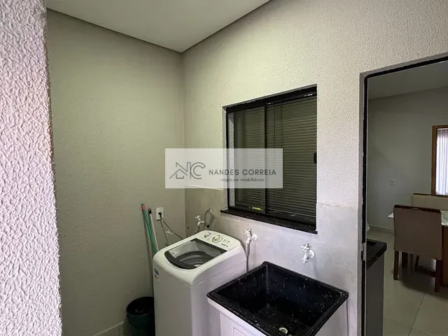 Casa 3 quartos e 2 banheiros, à venda, no bairro Jardim Paraíso em Arapongas
