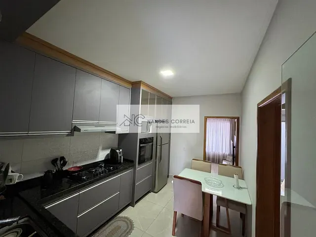 Casa 3 quartos e 2 banheiros, à venda, no bairro Jardim Paraíso em Arapongas