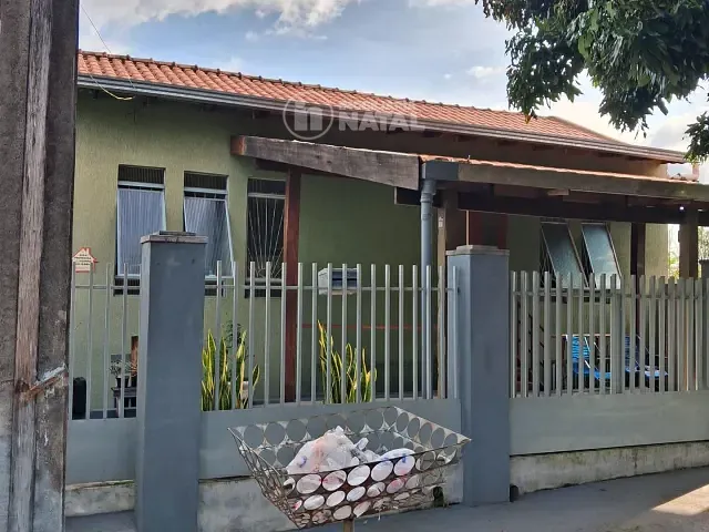Casa com 256m² 5 quartos e 3 banheiros, à venda, no bairro Jardim Presidente em Londrina
