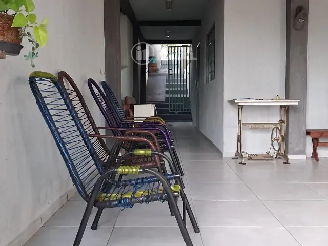 Casa com 256m² 5 quartos e 3 banheiros, à venda, no bairro Jardim Presidente em Londrina