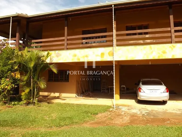 Casa com 1000m² 3 quartos e 3 banheiros, à venda, no bairro Chácaras São Conrado em Bragança Paulista