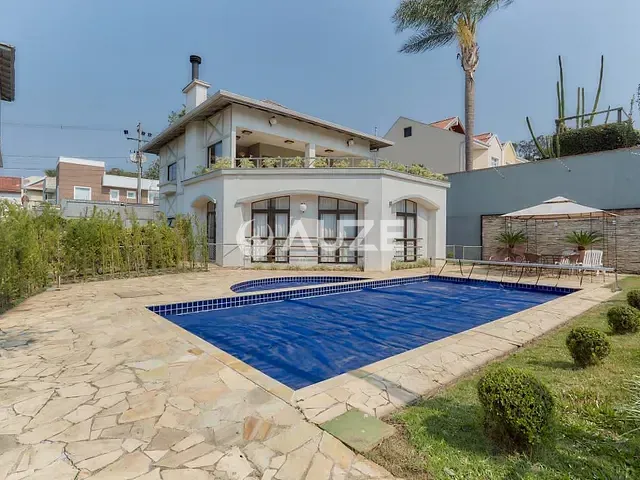 Casa com 204m² 3 quartos e 4 banheiros, à venda, no bairro Boqueirão em Curitiba