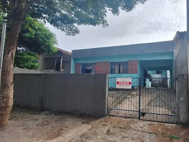 Casa com 250m² 2 quartos e 1 banheiro, à venda, no bairro Maringá em Londrina