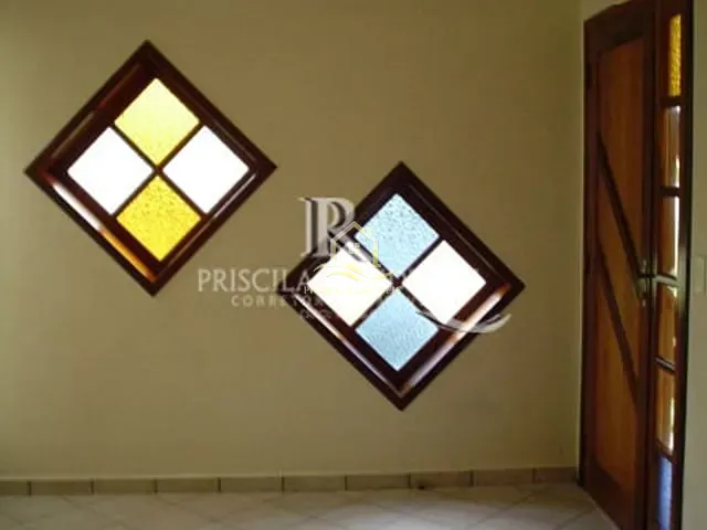 Sobrado com 402m² 4 quartos e 4 banheiros, à venda, no bairro Boracéia em São Sebastião