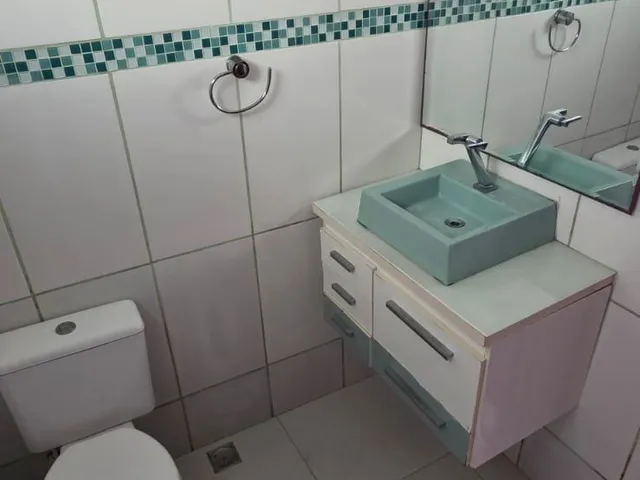 Casa 2 quartos e 2 banheiros, para alugar, no bairro Recanto em Rio das Ostras
