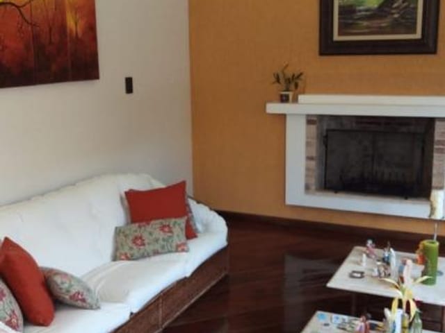 Foto do Casa - Casa com 4 dormitórios à venda, 350 m² por R$ 1.800.000,00 - Conjunto Residencial Esplanada do Sol - São José dos Campos/SP | RUSSI IMÓVEIS