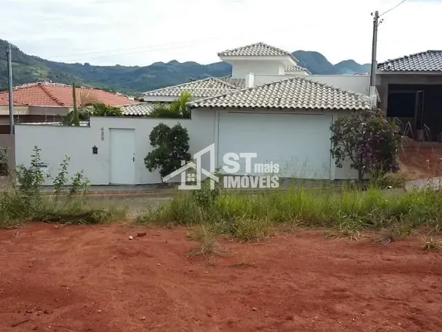 Casa com 640m² 3 quartos e 1 banheiro, à venda, no bairro Vila Mosconi em Andradas