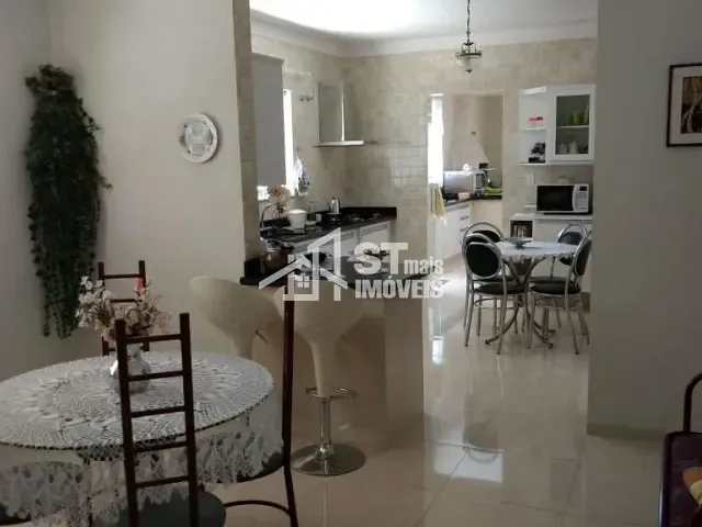 Casa com 640m² 3 quartos e 1 banheiro, à venda, no bairro Vila Mosconi em Andradas