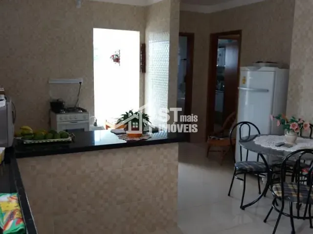 Casa com 640m² 3 quartos e 1 banheiro, à venda, no bairro Vila Mosconi em Andradas
