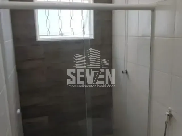 Casa com 180m² 3 quartos e 2 banheiros, à venda, no bairro Parque Santa Edwiges em Bauru
