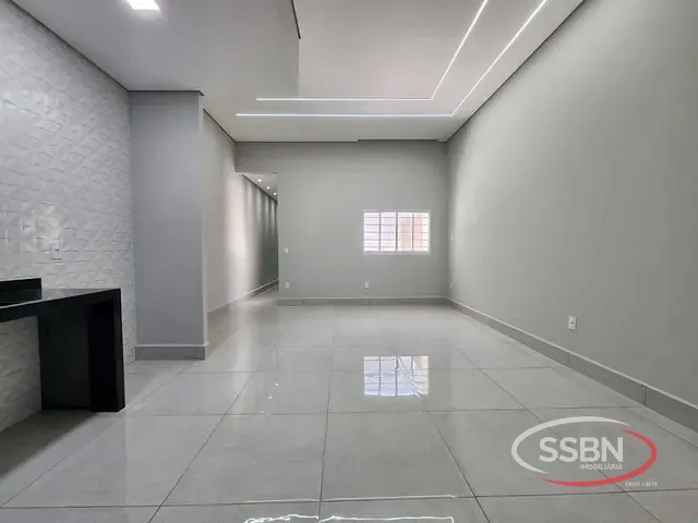 Casa com 150m² 3 quartos e 2 banheiros, à venda, no bairro Vila Azenha em Nova Odessa
