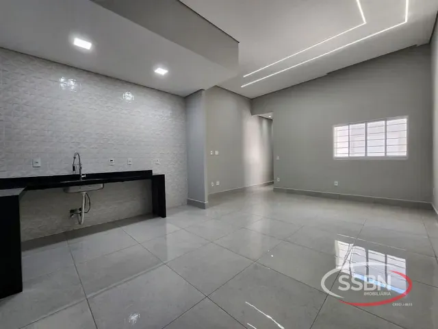 Casa com 150m² 3 quartos e 2 banheiros, à venda, no bairro Vila Azenha em Nova Odessa