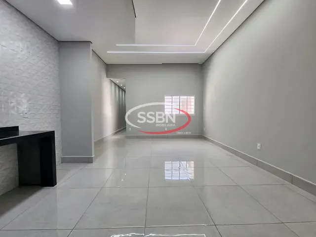 Casa com 150m² 3 quartos e 2 banheiros, à venda, no bairro Vila Azenha em Nova Odessa