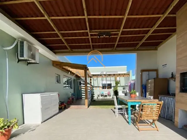 Casa 2 quartos e 1 banheiro, à venda, no bairro Cassino em Rio Grande