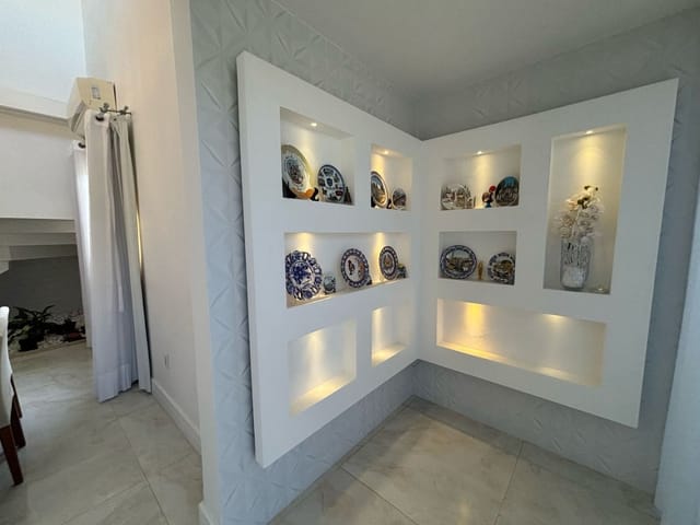 Casa com 411m² 3 quartos e 4 banheiros, à venda, no bairro Glória em Macaé