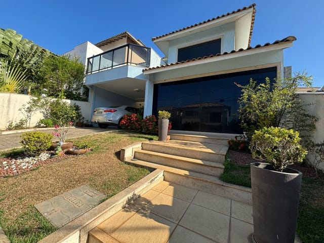 Casa com 411m² 3 quartos e 4 banheiros, à venda, no bairro Glória em Macaé