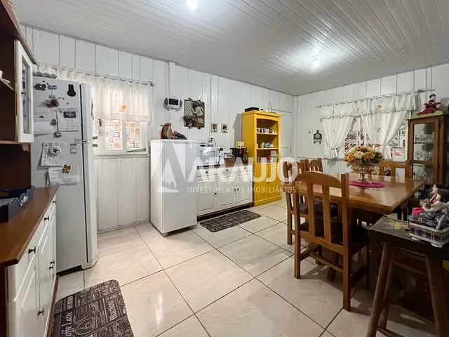Casa com 309m² 2 quartos e 1 banheiro, à venda, no bairro Cordeiros em Itajaí