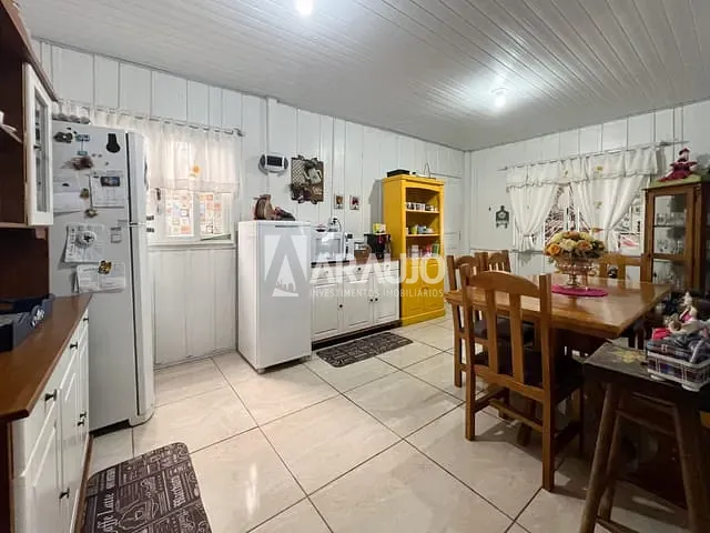 Casa com 309m² 2 quartos e 1 banheiro, à venda, no bairro Cordeiros em Itajaí