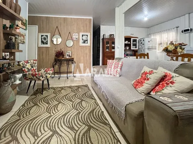 Casa com 309m² 2 quartos e 1 banheiro, à venda, no bairro Cordeiros em Itajaí