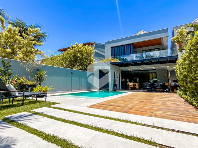 Casa com 355m² 4 quartos e 8 banheiros, à venda, no bairro Barra da Tijuca em Rio de Janeiro
