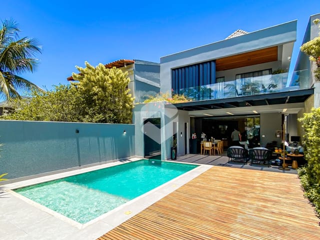 Casa com 355m² 4 quartos e 8 banheiros, à venda, no bairro Barra da Tijuca em Rio de Janeiro