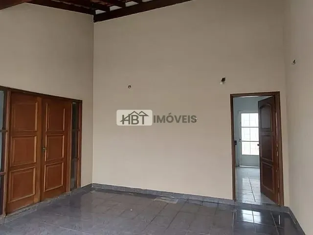 Casa 3 quartos e 3 banheiros, à venda, no bairro Núcleo Habitacional Mary Dota em Bauru