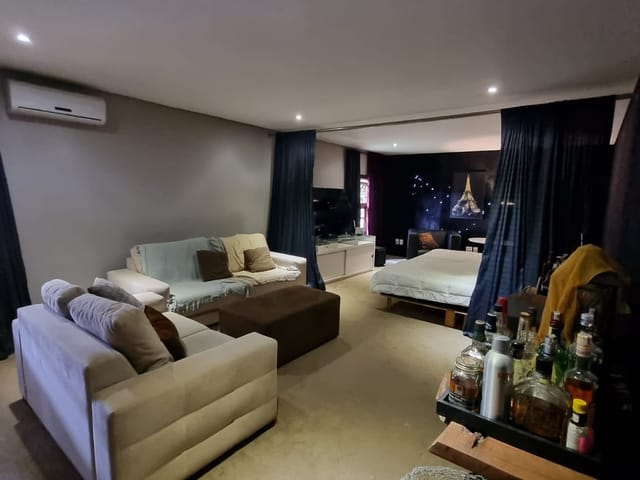 Casa com 1200m² 2 quartos e 2 banheiros, à venda, no bairro Oficinas em Ponta Grossa