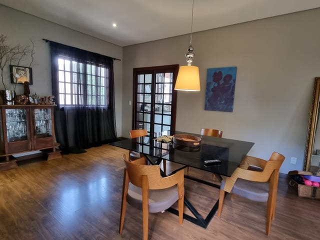 Casa com 1200m² 2 quartos e 2 banheiros, à venda, no bairro Oficinas em Ponta Grossa