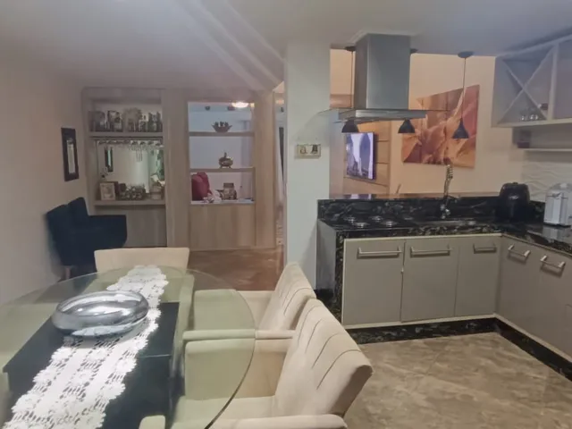 Casa 2 quartos e 2 banheiros, à venda, no bairro Jardim Rubi em Mogi das Cruzes