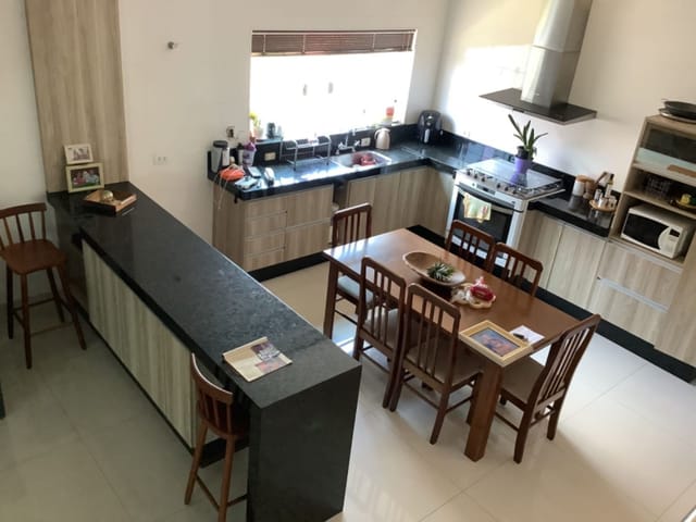 Casa com 243m² 3 quartos e 1 banheiro, à venda, no bairro Residencial Parque Rochele II em Santa Bárbara D'Oeste