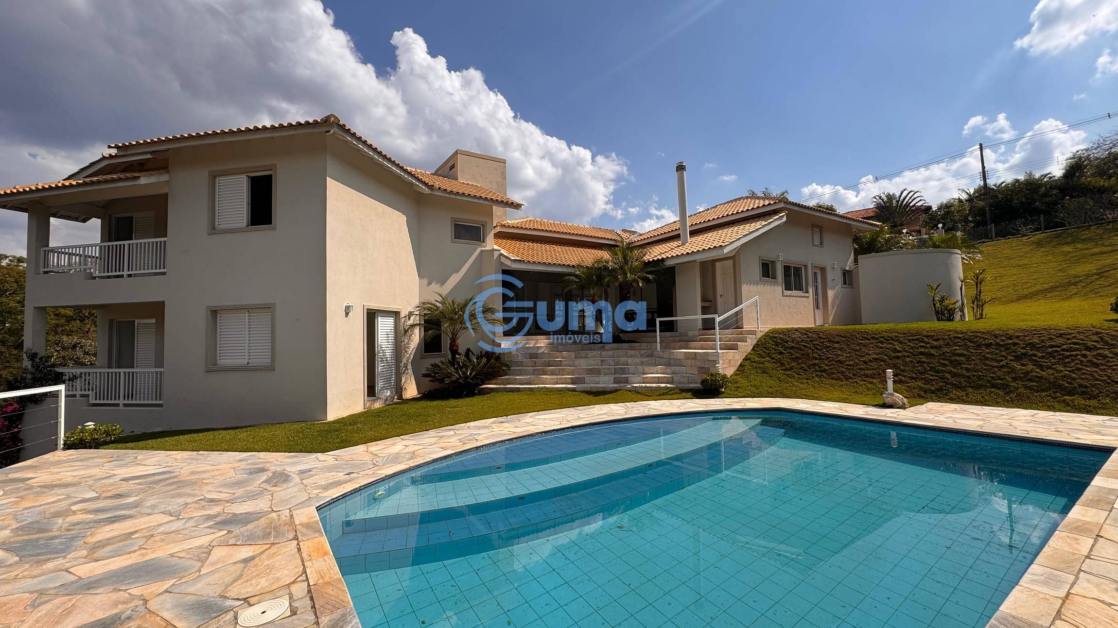 Casa, 4 quartos, 325 m² - Foto 1