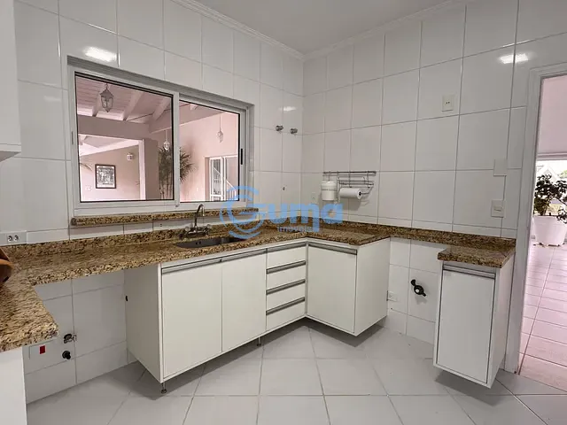 Casa com 1725m² 4 quartos e 4 banheiros, à venda, no bairro Condomínio Jardim das Palmeiras em Bragança Paulista